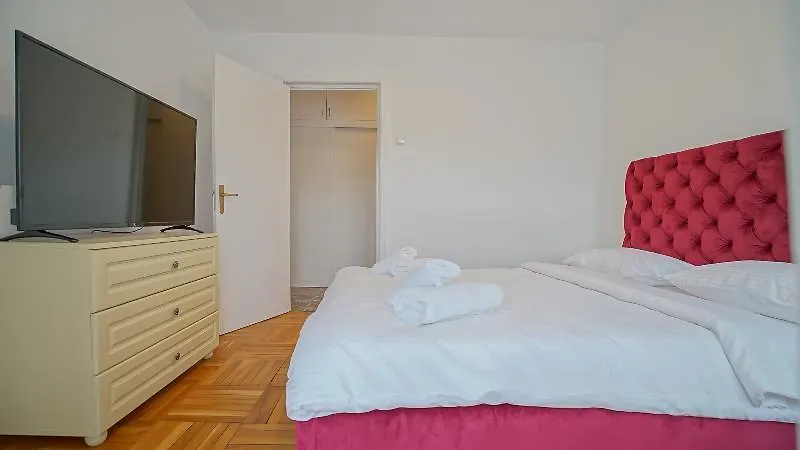 Cn2I Luxury Accommodation Unirii Bukarest 0*,  Rumænien